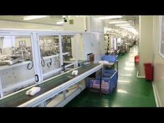 دستمال خیس بالغ برای تمیز کردن پوست